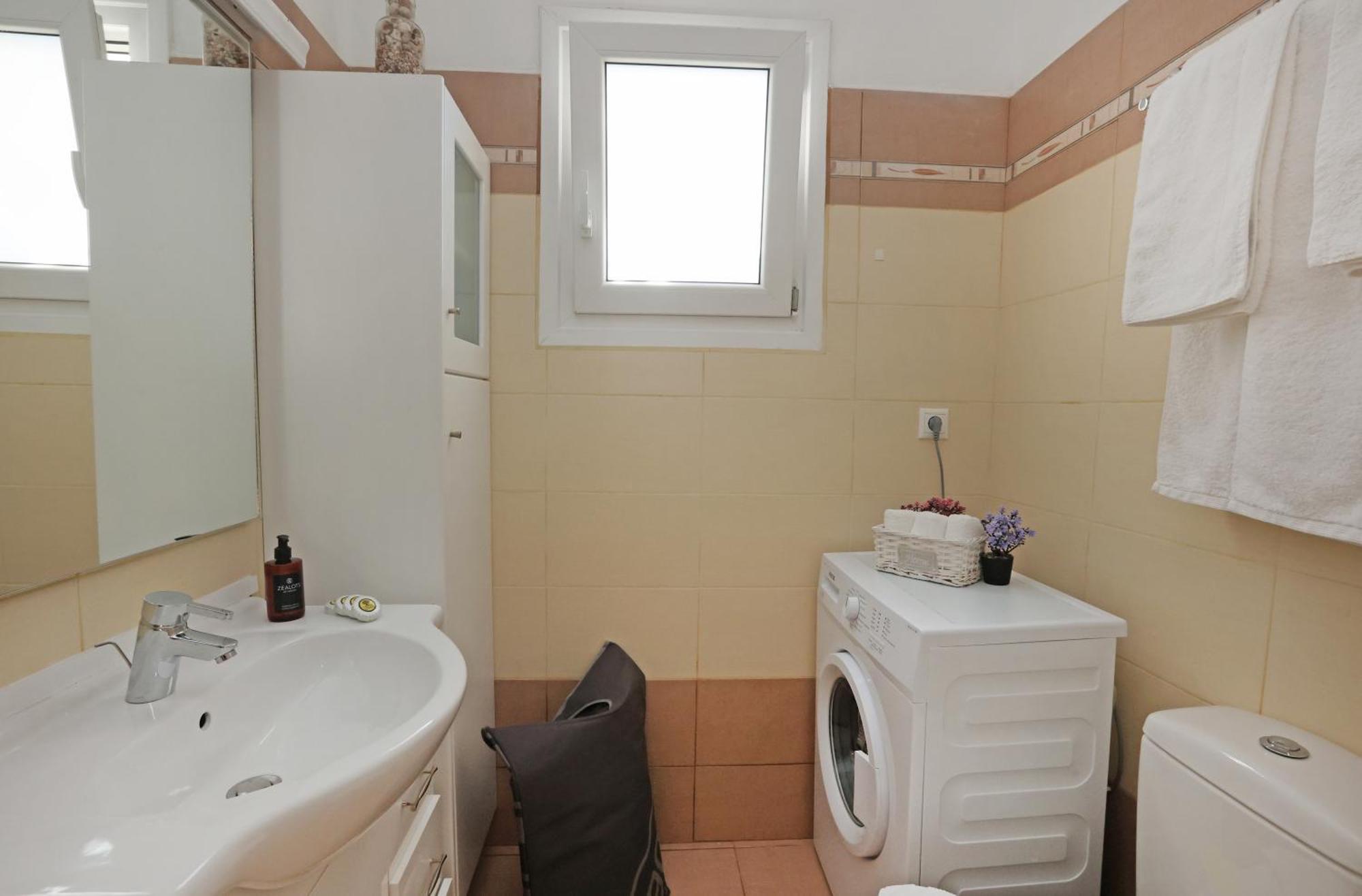 San Nikolas View Apartment *